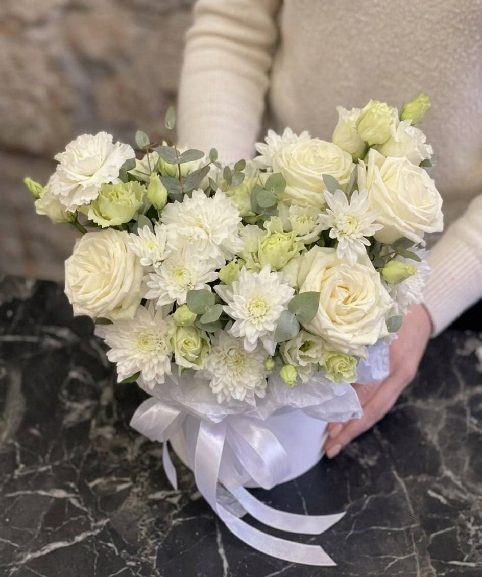 Композиция в коробке: «Невинная чистота»